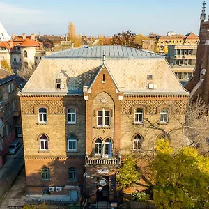 Dominik Panzio 2*, Budapest Ungarn
