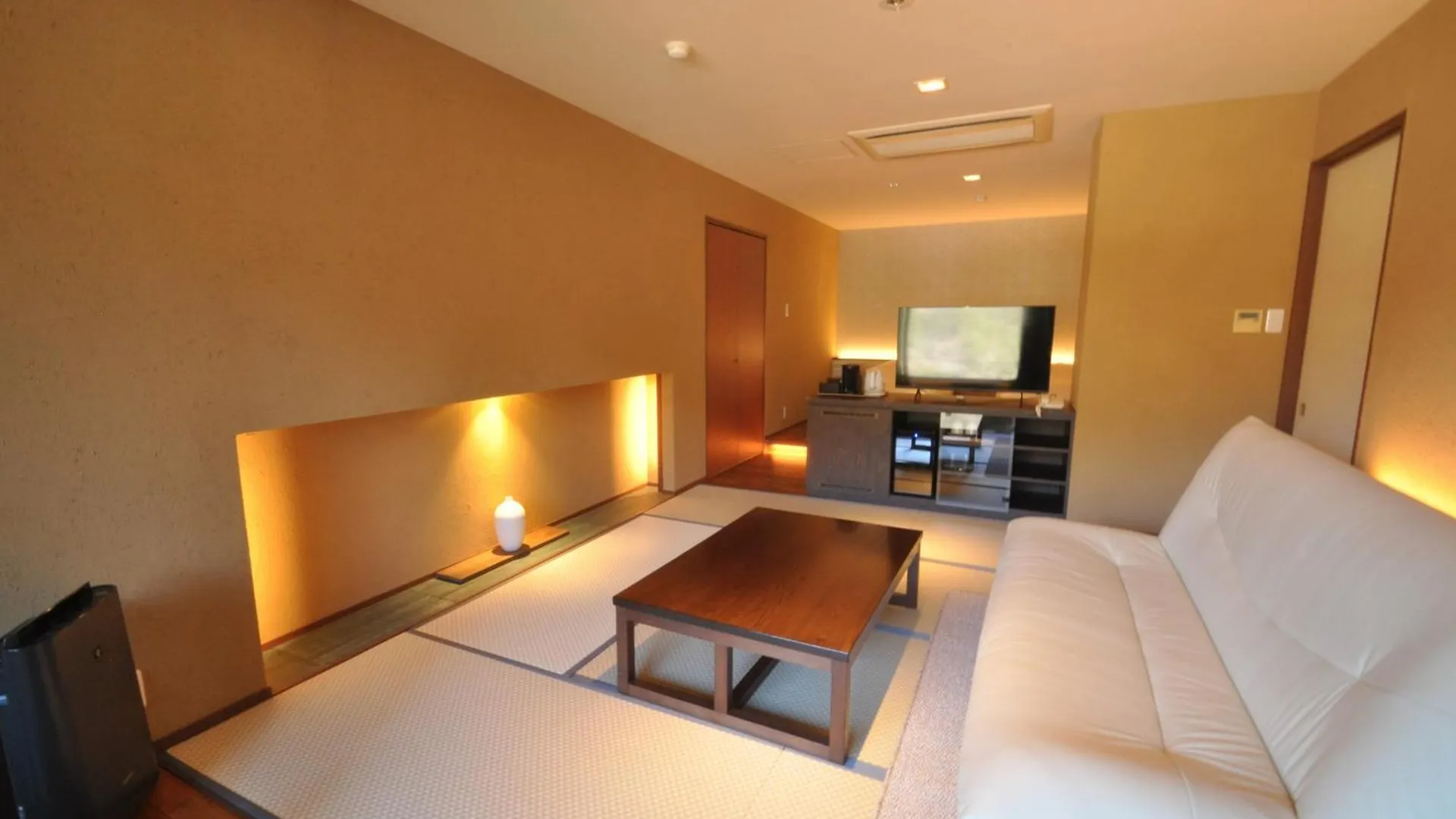 Aura Tachibana Hotell Hakone
